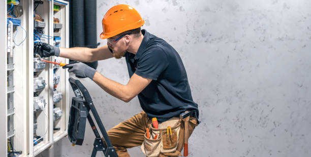 Best Affordable Emergency Electrician  in Lacey, WA